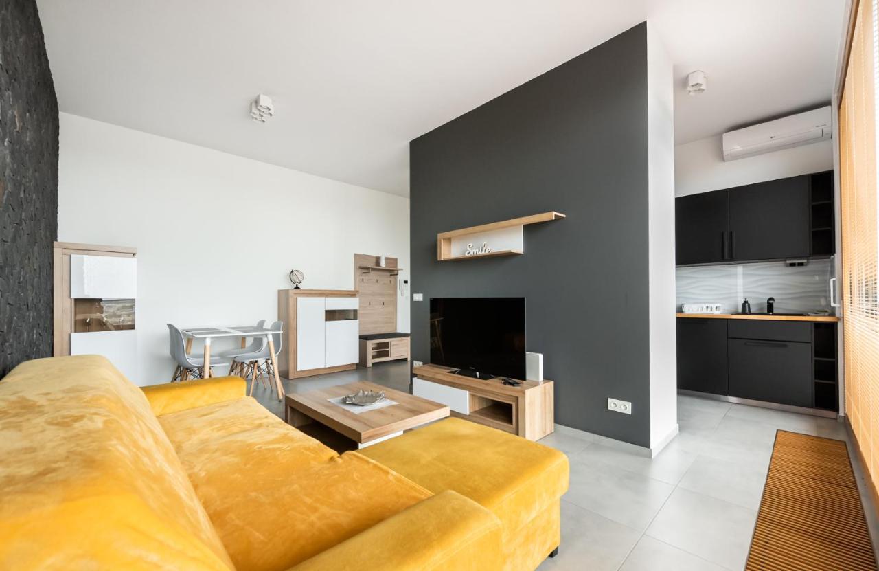 Metro Imielin 13Th Floor Apartment Варшава Экстерьер фото